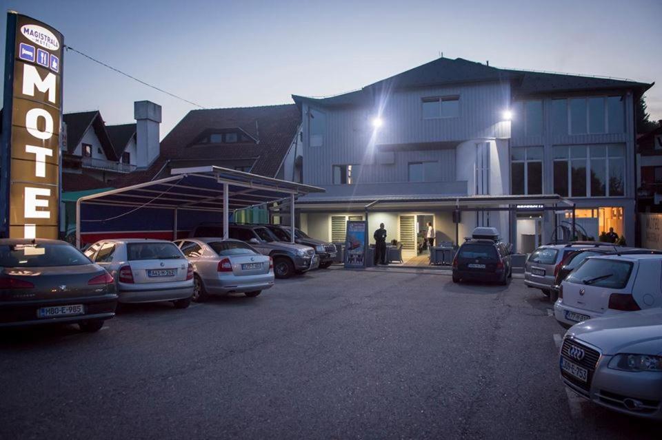 Motel Magistrala Doboj Extérieur photo